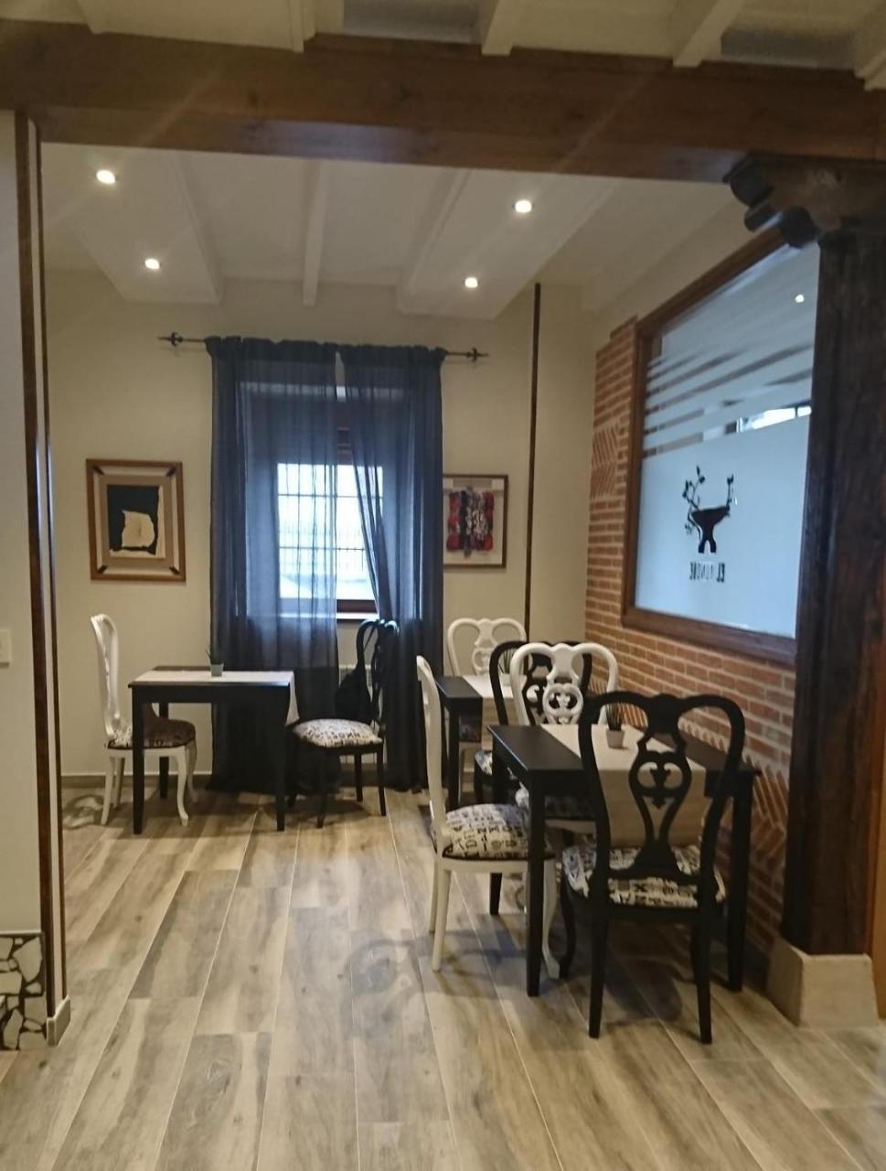 Hotel Rural El Yunque Santibanez de la Pena Екстериор снимка
