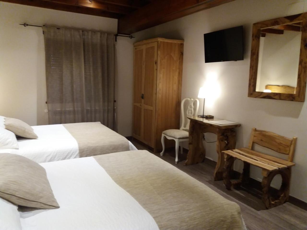 Hotel Rural El Yunque Santibanez de la Pena Екстериор снимка